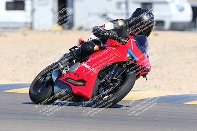 media/Jan-08-2022-SoCal Trackdays (Sat) [[1ec2777125]]/Turn 16 Set 2 (1115am)/